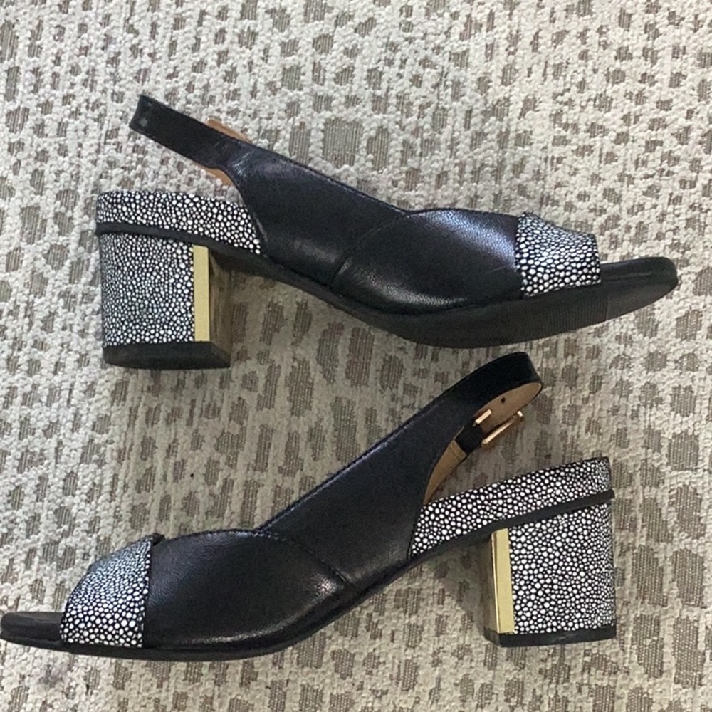 Like new comfort heels!